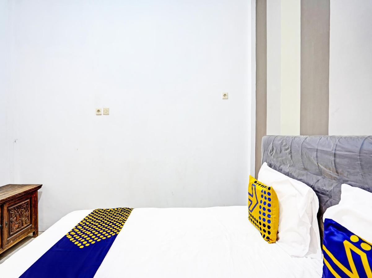 פרובולינגו Oyo 90943 Mochi 88 Homestay מראה חיצוני תמונה