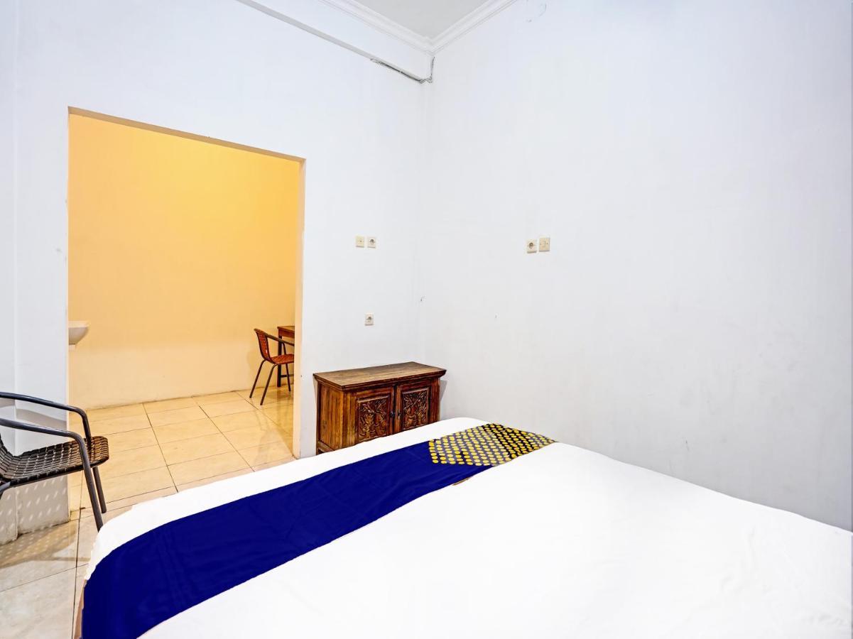 פרובולינגו Oyo 90943 Mochi 88 Homestay מראה חיצוני תמונה